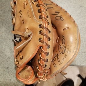 31" Spalding baseball catchers mitt broken in